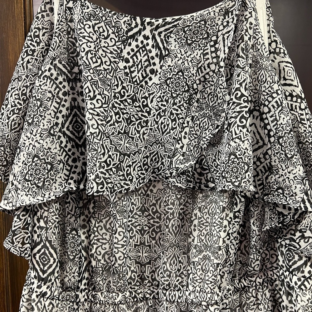 TORRID SZ 1 BLACK AND WHITE LONG LINED MAXI DRESS *BRAND NEW* - Picture 2 of 9